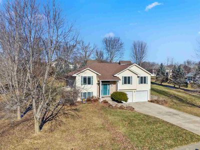 915 Maplewood Dr, Coralville, IA, 52241