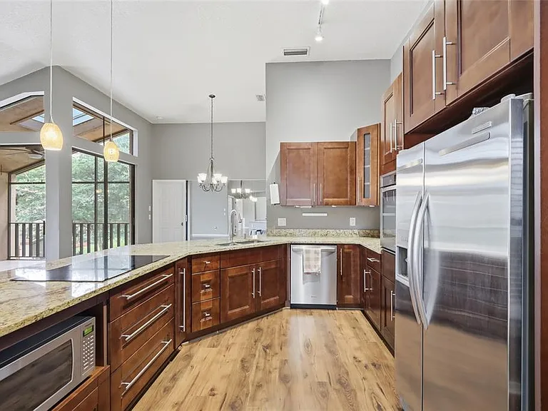 2922 Lake Pineloch Blvd #15-21 — Photo 6