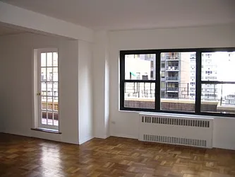 Rented by Classic Marketing- 530 Park1