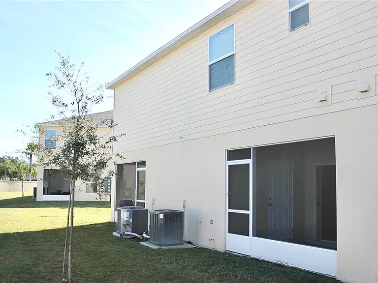 4723 Coral Castle Dr — Photo 41
