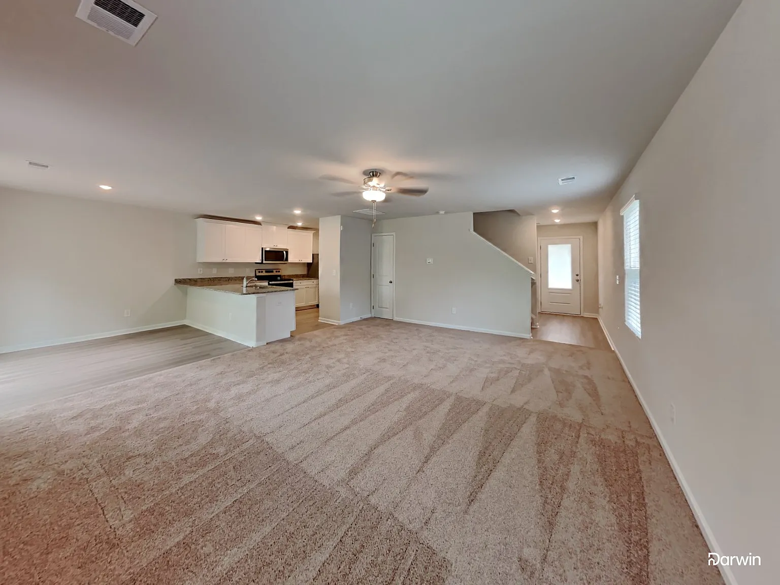 3 bed, 2.5 bath, 1679 sqft, $1,990 — Photo 3