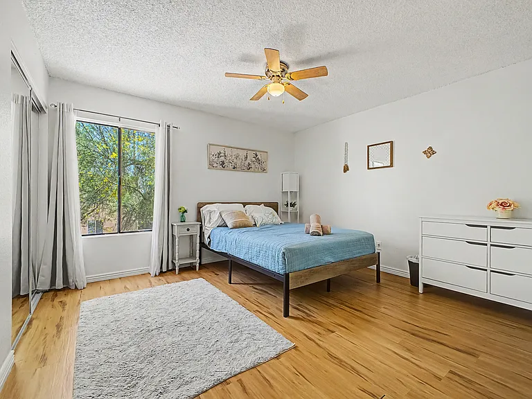 4950 N Miller Rd #ROAD200 — Photo 10