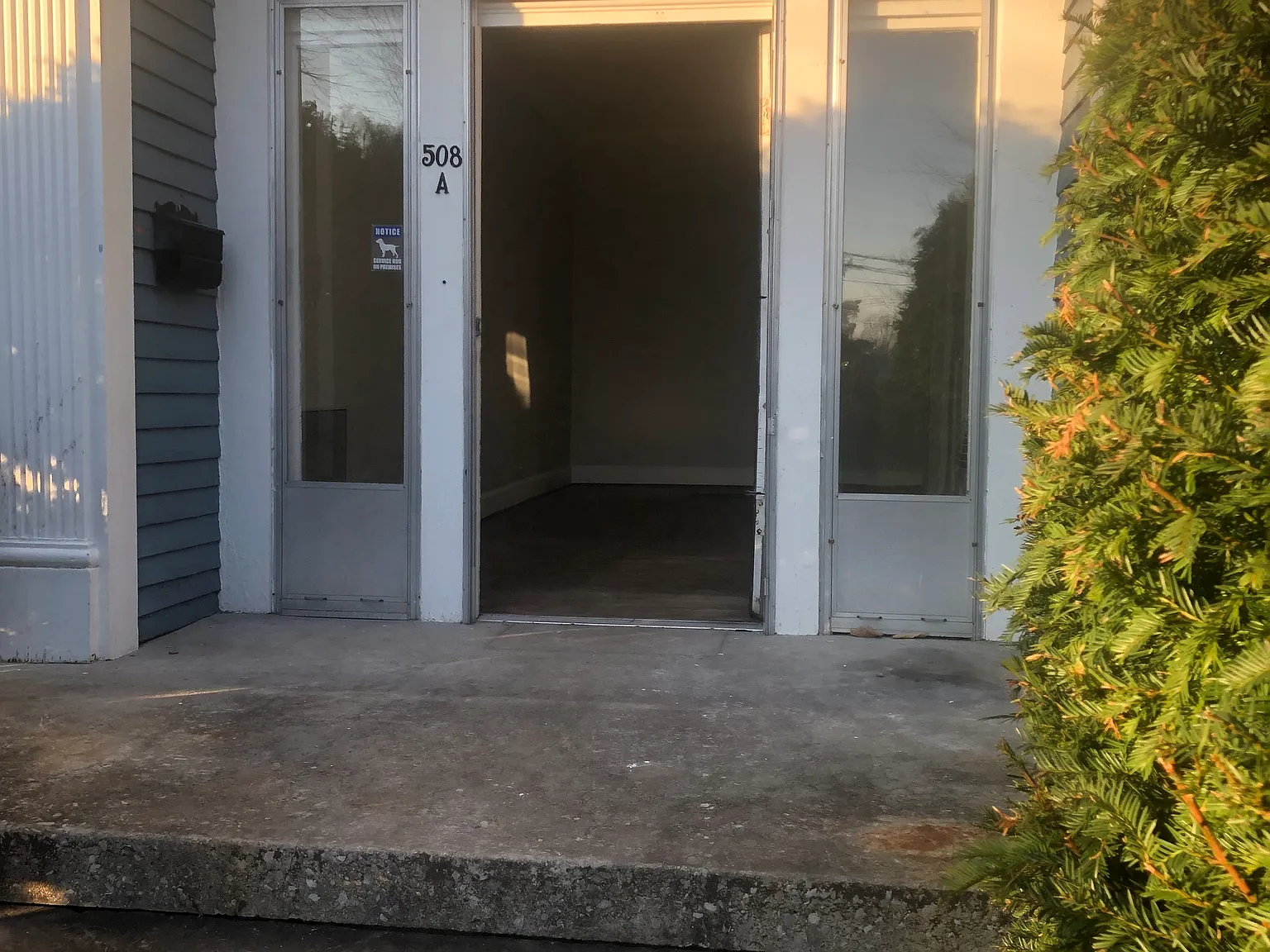 508 E Broad St — Photo 3