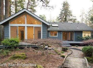 837 SW Country Club Rd, Lake Oswego, OR 97034