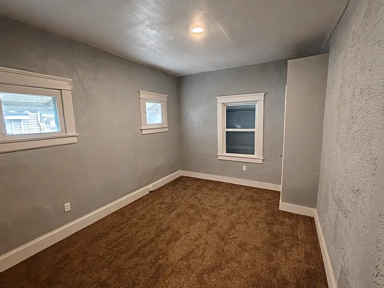1279 Atwood Ave — Photo 14
