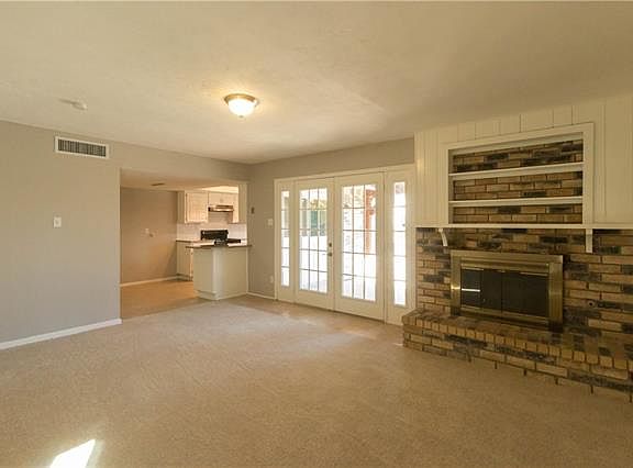 3rd image of 6104 Jennings Dr