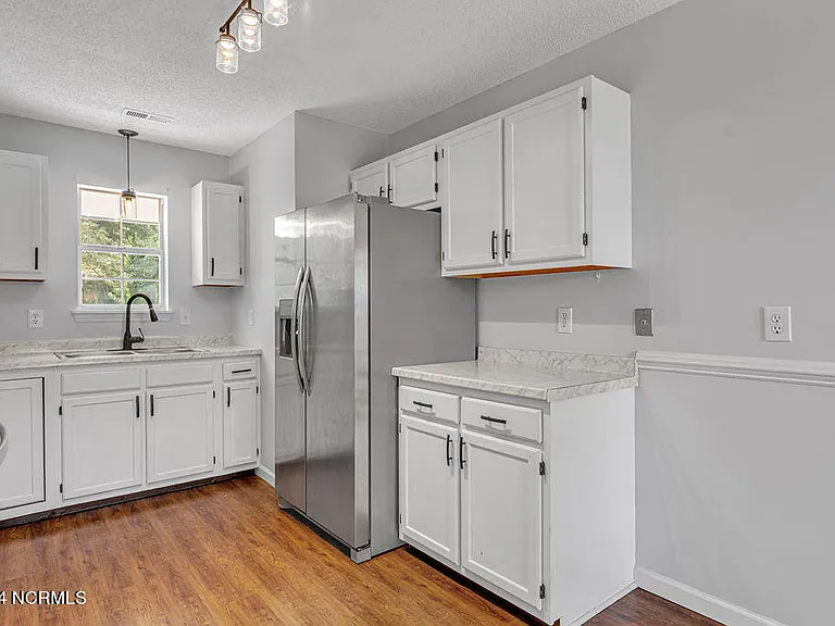 103 Carriage Hills Ct — Photo 11