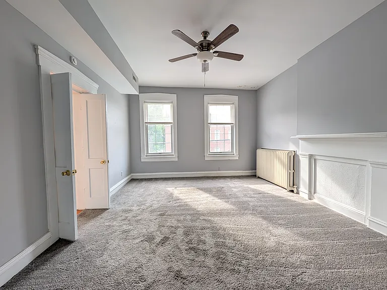 700 N Jefferson St #B — Photo 4