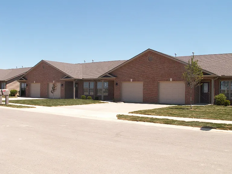 104 Brookside Dr — Photo 21