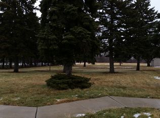 26595 Allen Rd, Woodhaven, MI 48183