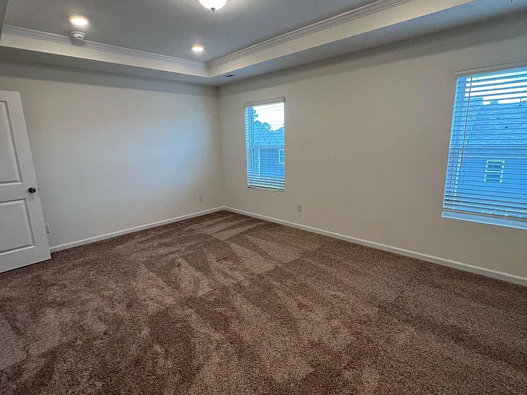 760 Earhart St NW — Photo 7