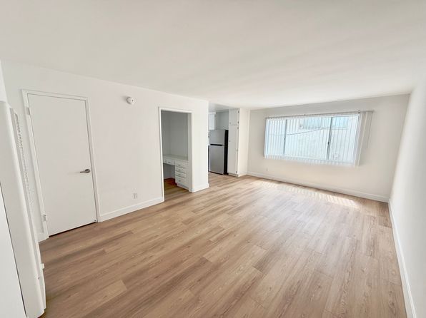 12766 Venice Blvd #106