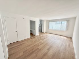 12766 Venice Blvd, Los Angeles, CA
