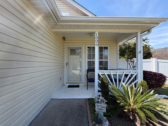 4th image of 1806 Gypsy Ct.