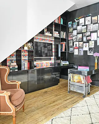 Sold by Douglas Elliman | media 8