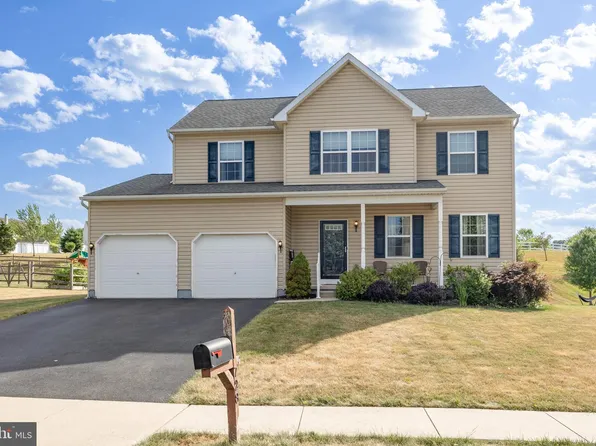 728 Meadow Wood Ave, Pottstown, PA 19465