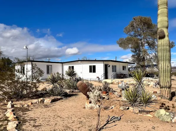 1300 N Los Coyotes Way, Landers, CA 92285