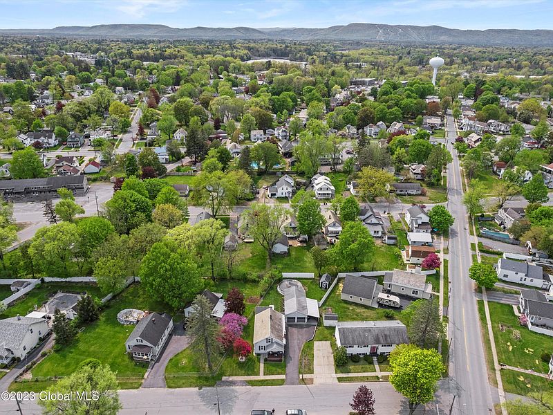 2nd image of 6 Lydia Street