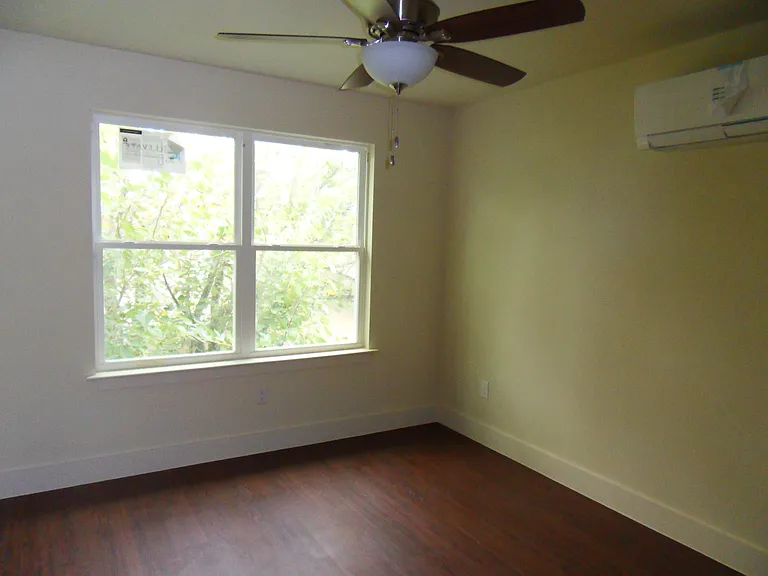 219 S Robinson St #A — Photo 4