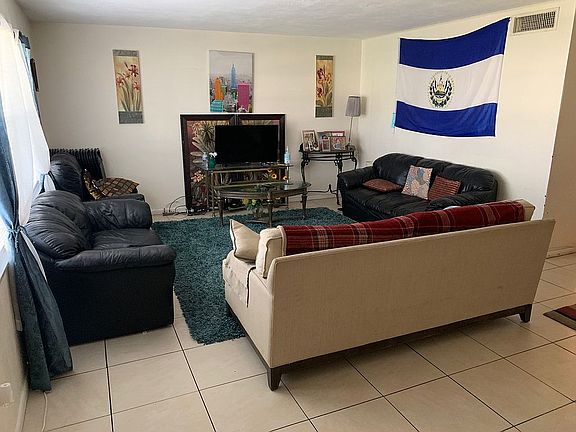 4th image of 1047 Hartley Ave Unit 103
