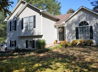12 Flagman St, Dawsonville, GA 30534