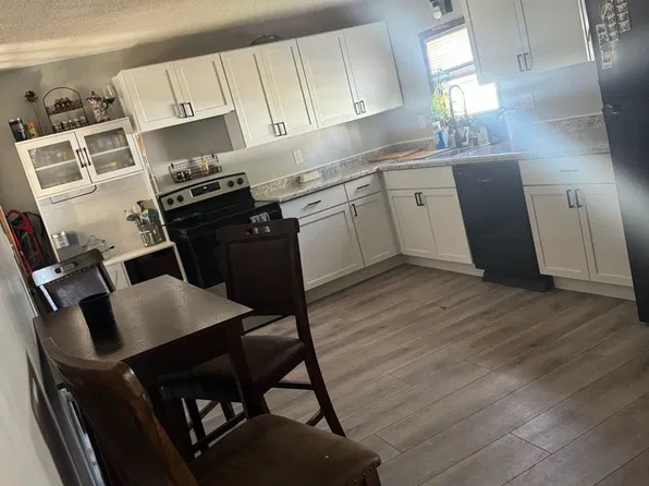 1917 Kane St, La Crosse, WI 54603
