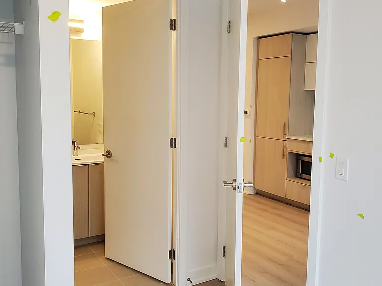 100 Queen St E #1015 — Photo 6