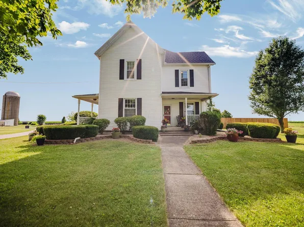 3243 Creek Rd SE, Washington Ch, OH 43160