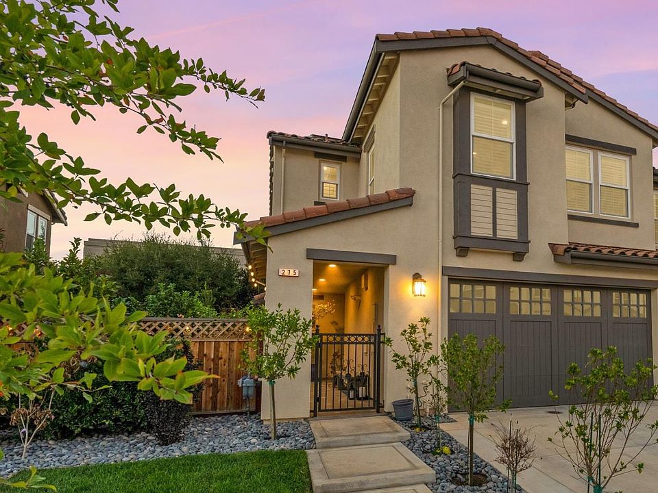 1st image of 275 Calle Del Rey