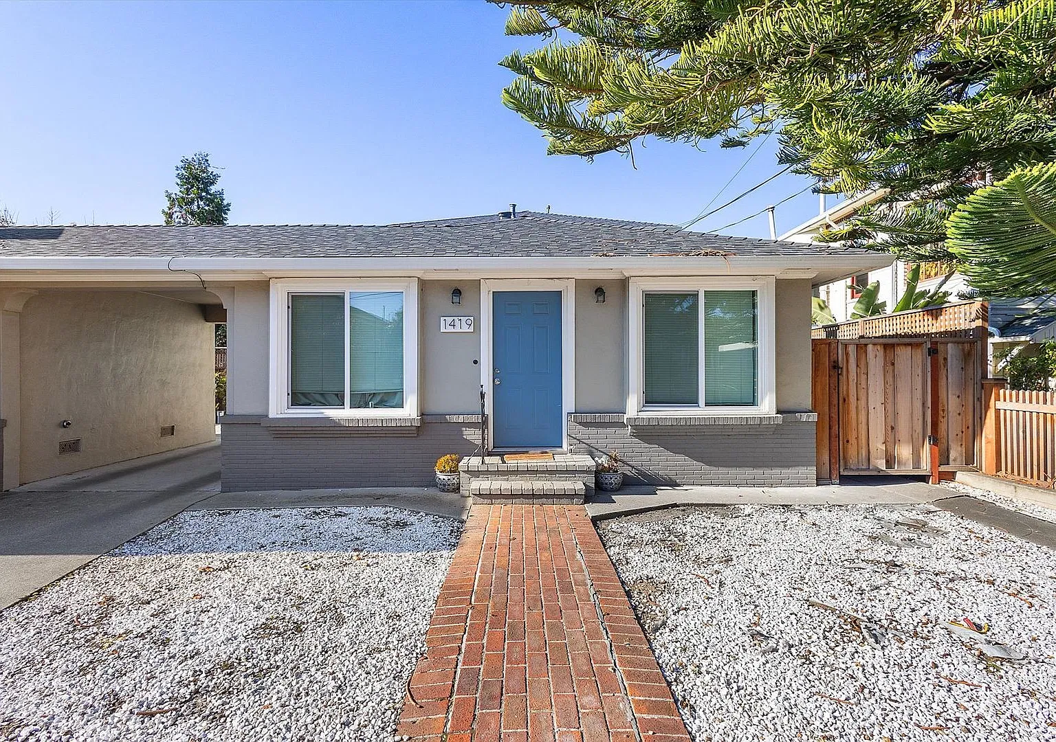 1419 Walnut St. #F - 2 bedroom | 1 bath | Ground-level unit with no upstairs neighbors — Photo 1