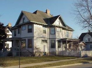 152 E 4th St, Fond Du Lac, WI 54935