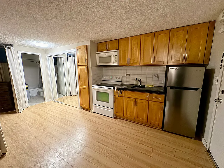 824 Kinau St #107 — Photo 3