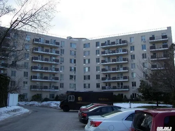135 Post Ave #621, Westbury, NY 11590