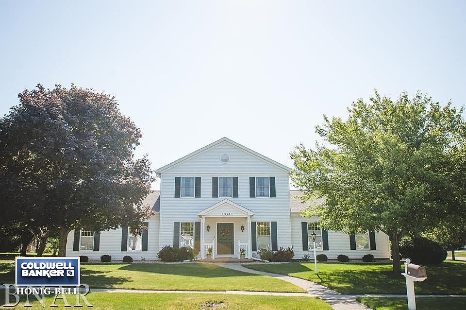 1st image of 1913 Crimson Ln