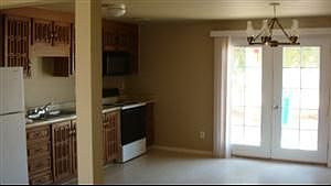 4th image of 6948 W Holly St