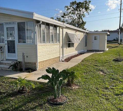 2nd image of 54 Oak Ridge Cir