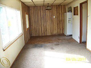 4th image of 5354 Weddell St