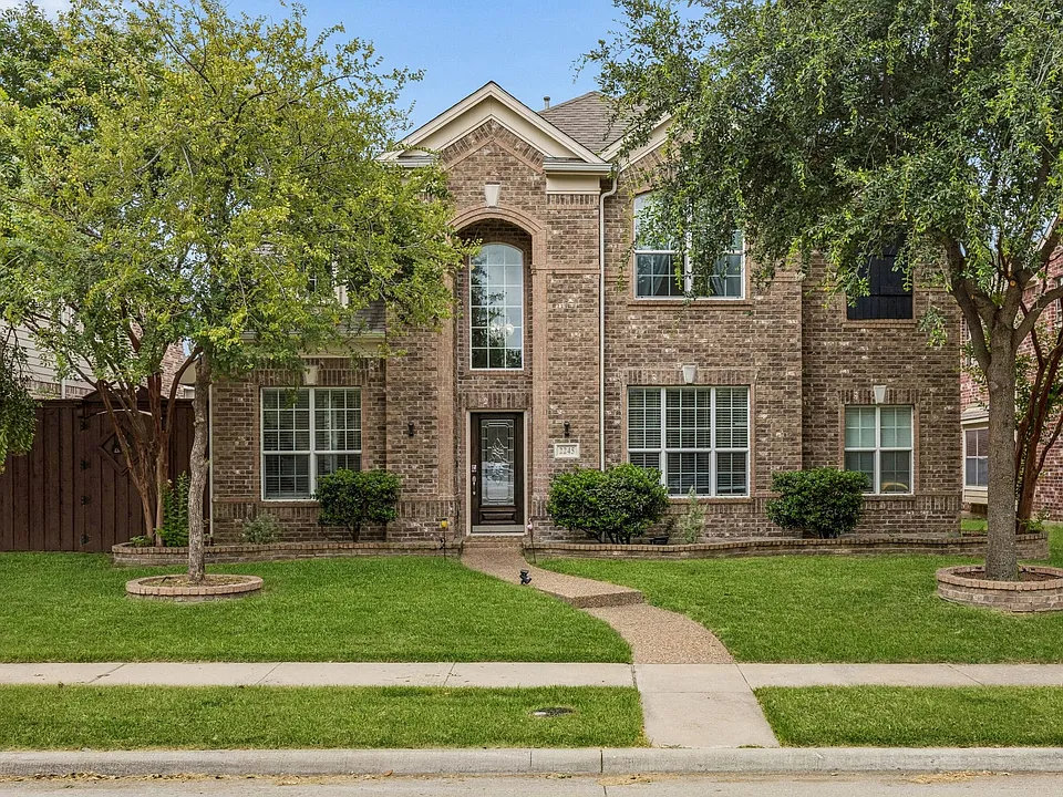 2245 Jaguar Dr