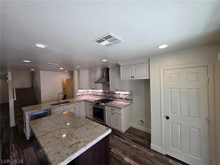 10799 Flame Vine Ct — Photo 69