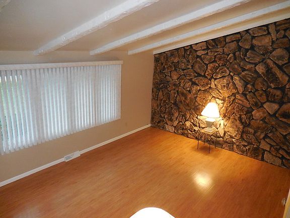 4th image of 38761 N Geraghty Ave