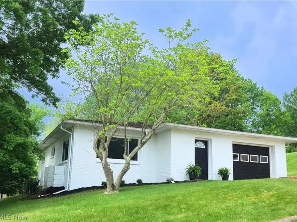 560 W 48th St, Shadyside, OH 43947