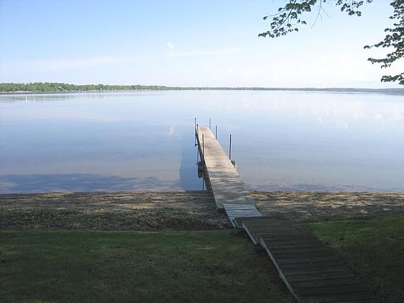 4th image of 700 S Shore Dr