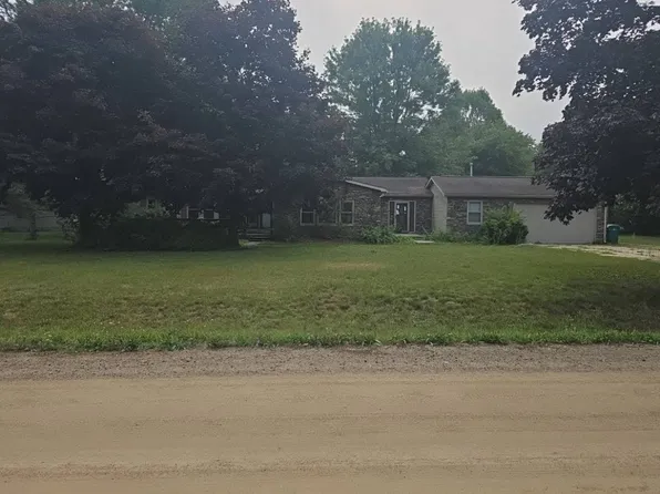 15601 Bak Rd, Van Buren Township, MI 48111