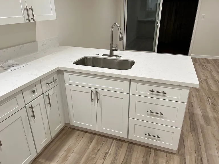 4516 Bond St — Photo 2