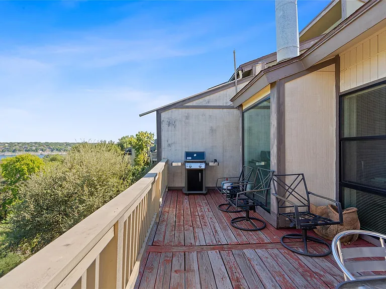 111 Comanche Point — Photo 8