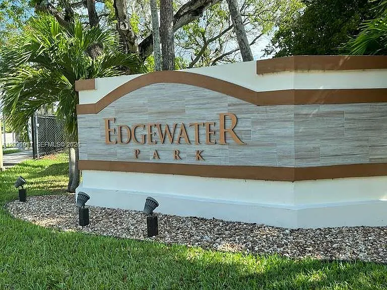 13413 SW 116th Ct — Photo 2