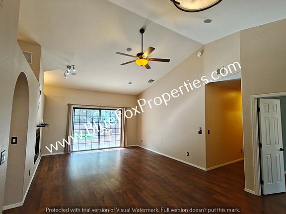 4th image of 1560 E Sonoran Desert Dr