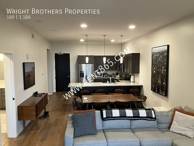 333 W Depot Ave #520 — Photo 4
