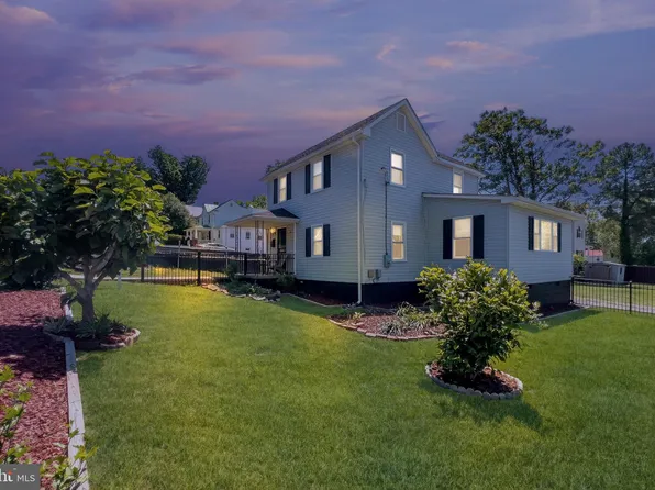 63 Madison St, Warrenton, VA 20186