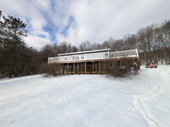 189 Hamlet Ln, Northern Cambria, PA 15714